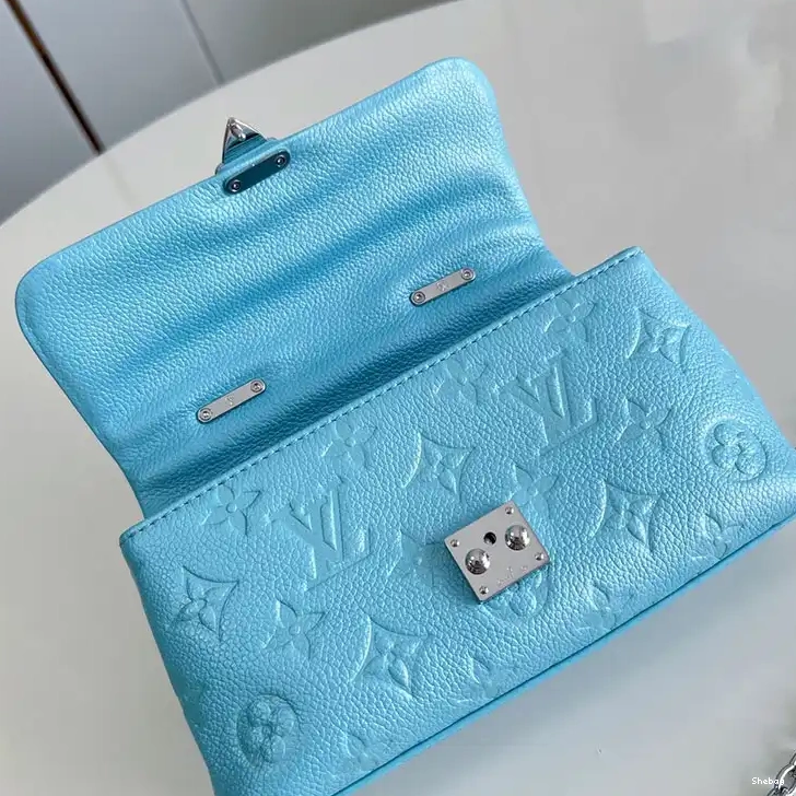 Bags 2411YA0294 LV 0814